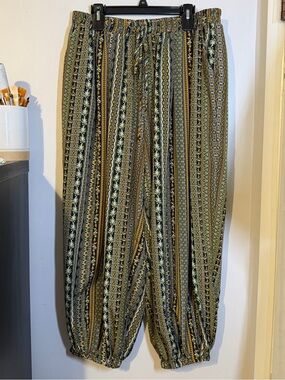 SHEIN Olive Green Black Printed Elastic Waist Harem Pants